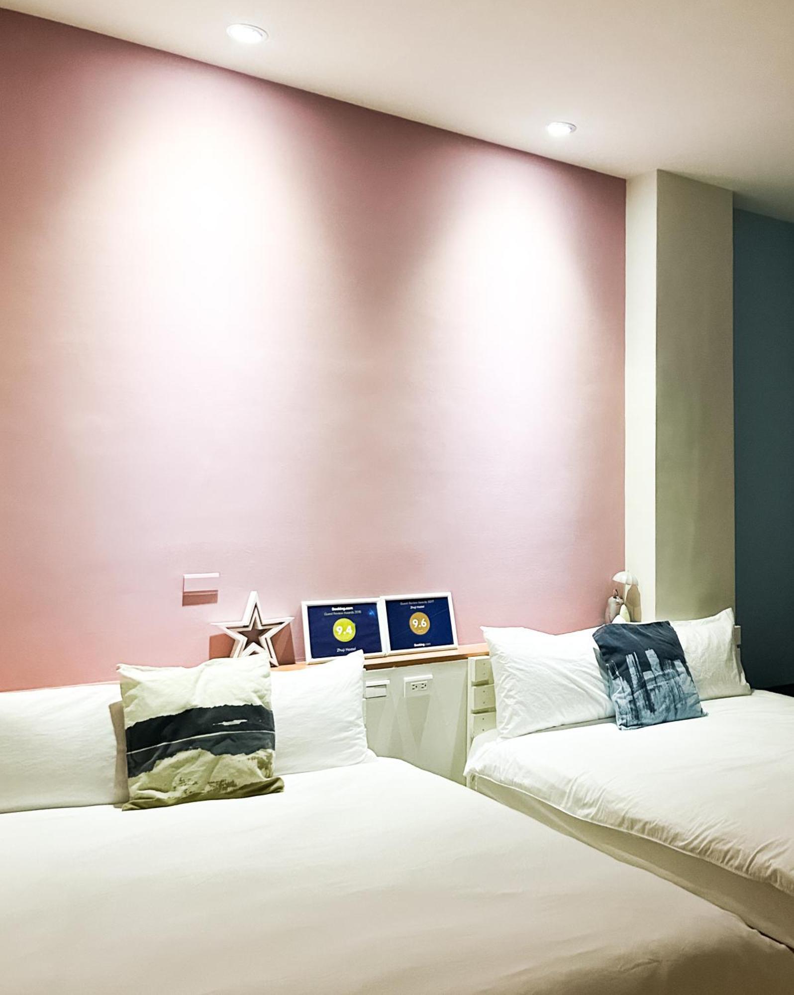Zhuji Hostel Donggang Eksteriør billede